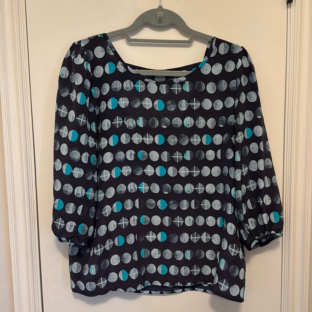 Chic Blue And Teal Patterned Blouse - image 1